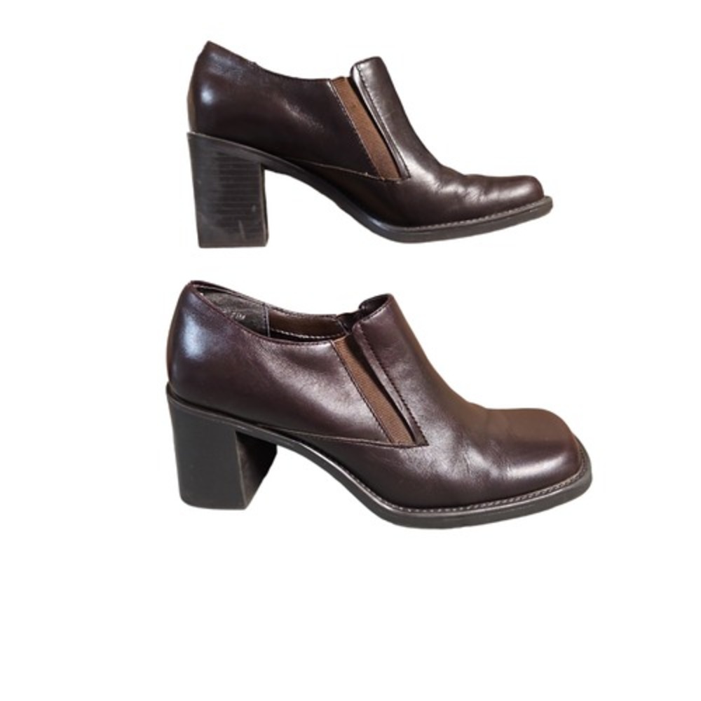 G.H. Bass Women's Brown Leather Ankle Boots Size 6.5 - Picture 2 of 7